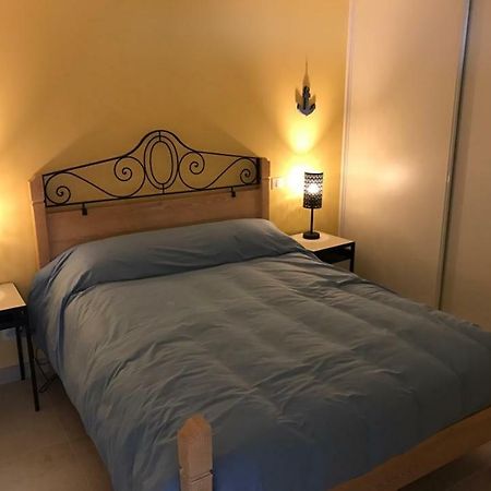 Appartement En Bord De Mer Saintes-Maries-de-la-Mer Exteriör bild