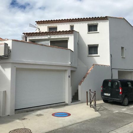 Appartement En Bord De Mer Saintes-Maries-de-la-Mer Exteriör bild