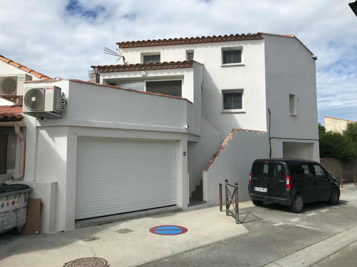 Appartement En Bord De Mer Saintes-Maries-de-la-Mer Exteriör bild